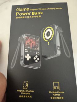 Power bank / game console