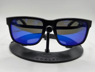 Oakley Holbrook Special Edition American Flag Icons and Beautiful Blue Polarized