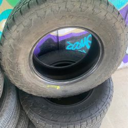 NITTO TERRA GRAPLER A/T P265/70R17 TIRES SET