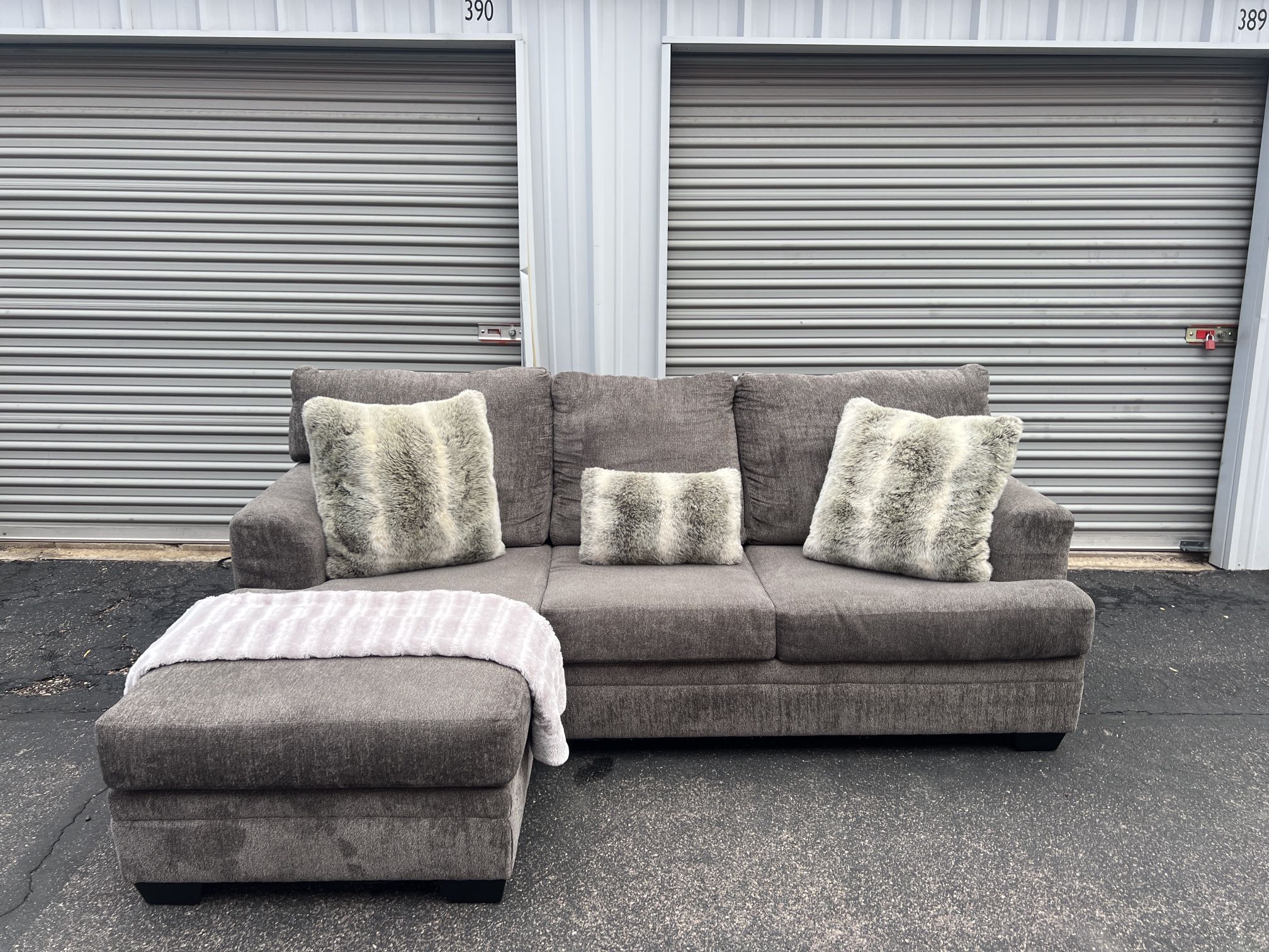 Sectional Couch 