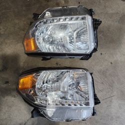 Tundra Headlights Toyota 2016