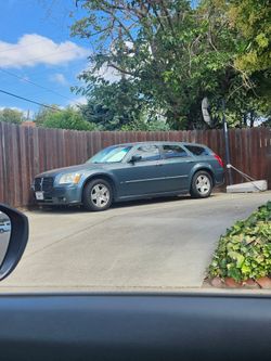 Dodge  Magnum 2006