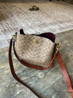 Coach Willow Shoulder Bag Signiature