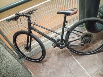 Aeras Haro 700 bike