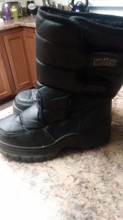 Snow boots / botas de nieve