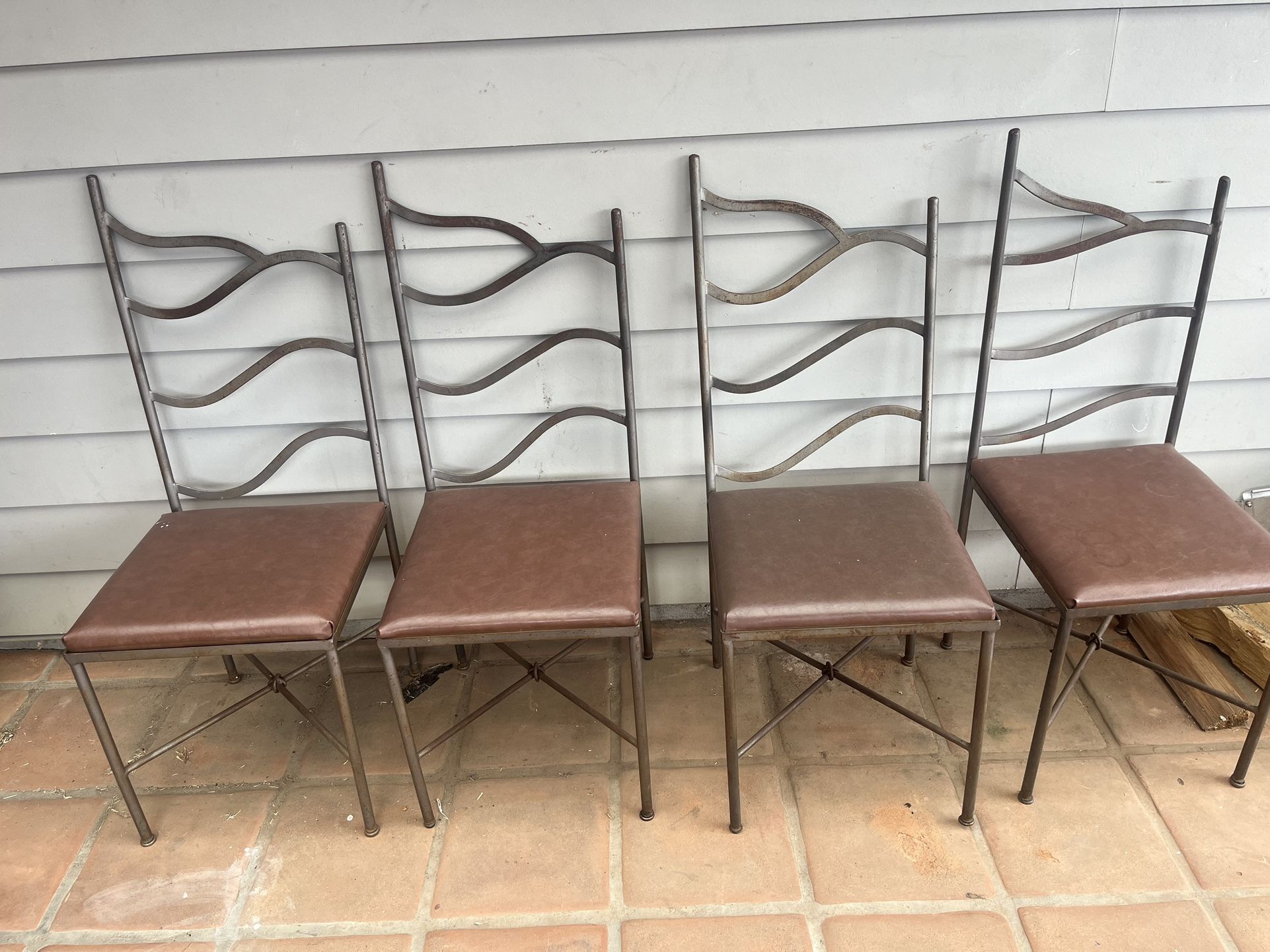 4 Indoor/outdoor Chairs