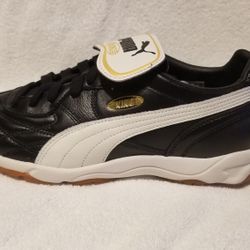 Puma King Indoor size 9