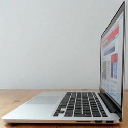 MacBook Pro Retina 13” - 8GB / 128GB