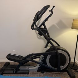 Nordic Track Commercial 12.9 Elliptical Trainer