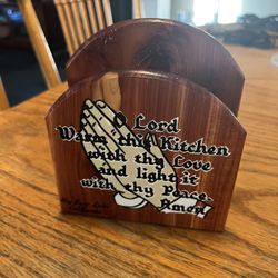 Napkin Pine Brown Wood & Lacquer Shine Holder Stand Oh Lord Warm This Kitchen Nice Poem In Excellent Condition