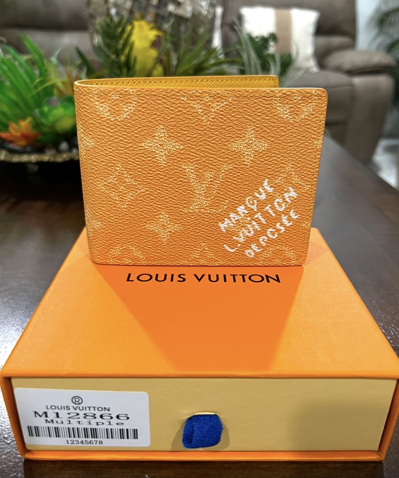 New Louis Vuitton Men’s Wallet. Genuine Leather.