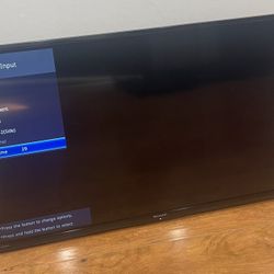 32 Inch Sharp TV With Wall Mount