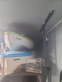 2 pelican kayaks 10ft $150
