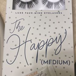 Flutterhabit Lashes With Glue