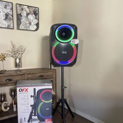 QFX 15” Bluetooth Rechargeable Party Speaker with Microphone , LED Party Lights  & Stand Included 🔊🎤🎶🔊🎶🎶  Brand new 