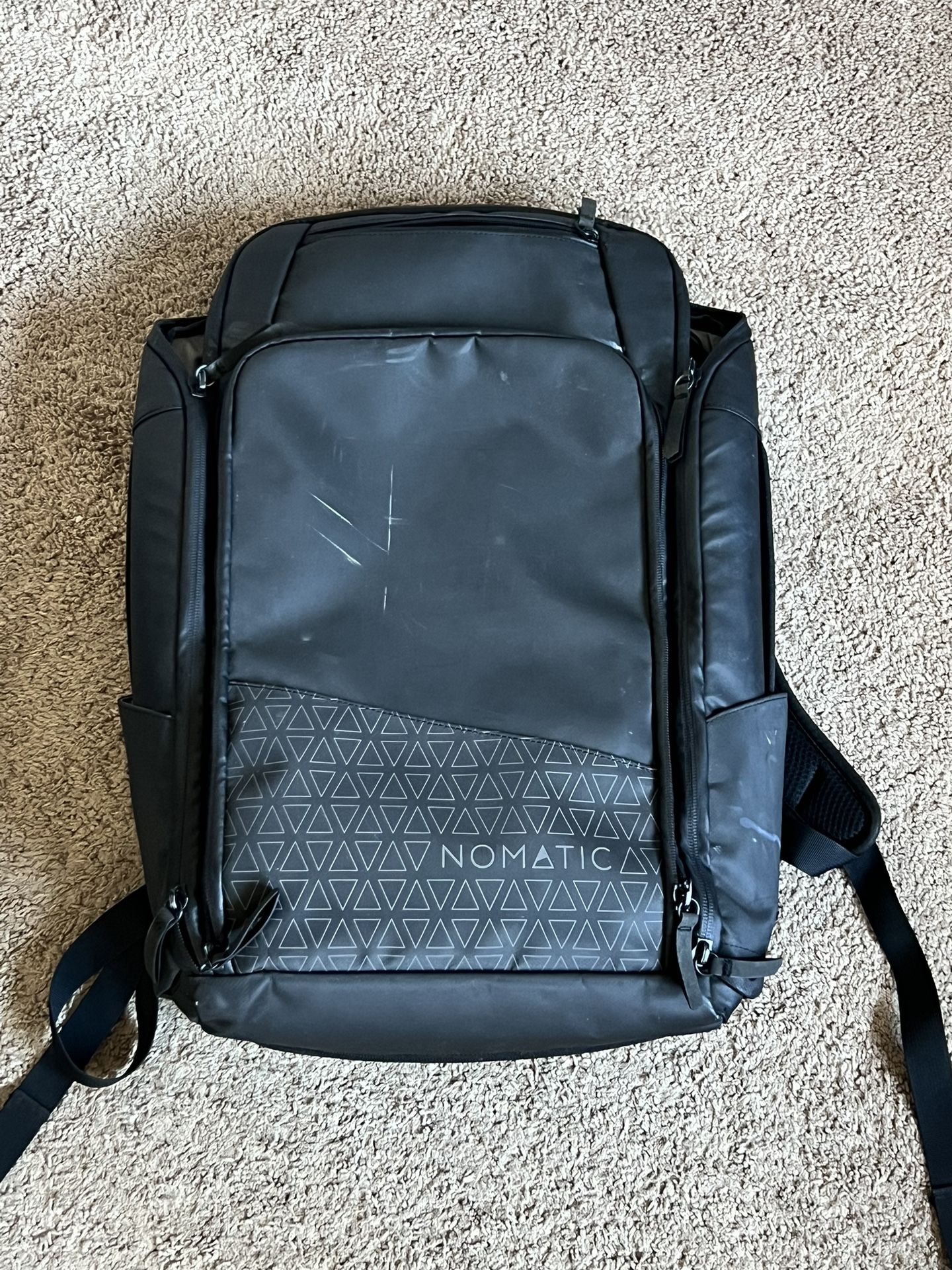 Nomatic Backpack