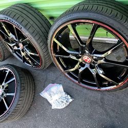 Wheel 20 5 Lugs 5x114.3  Like New 