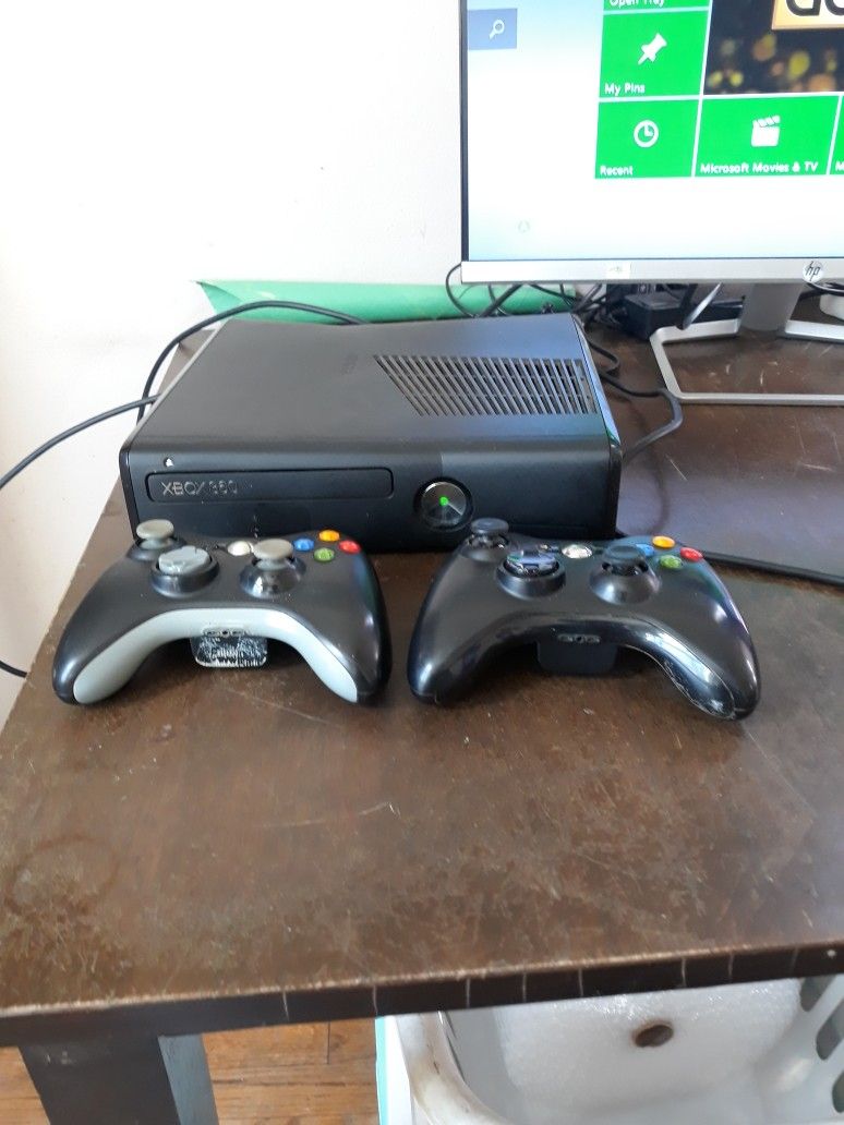 Xbox 360 With 20+ Games