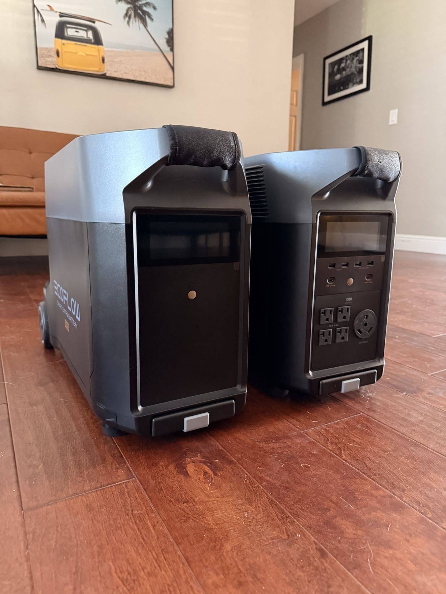 Ecoflow DELTA Pro + Smart Battery + Voltage Hub like NEW