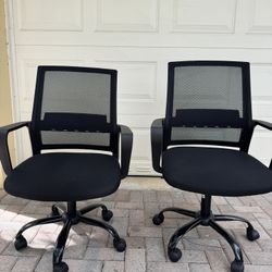 2 Black Mesh Office Chairs – Clean & Comfortable – Great for Home Office / Students