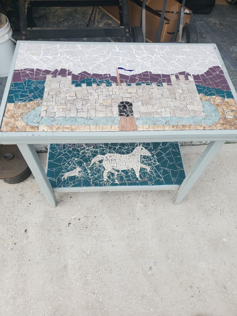Mosaic tile dual shelf