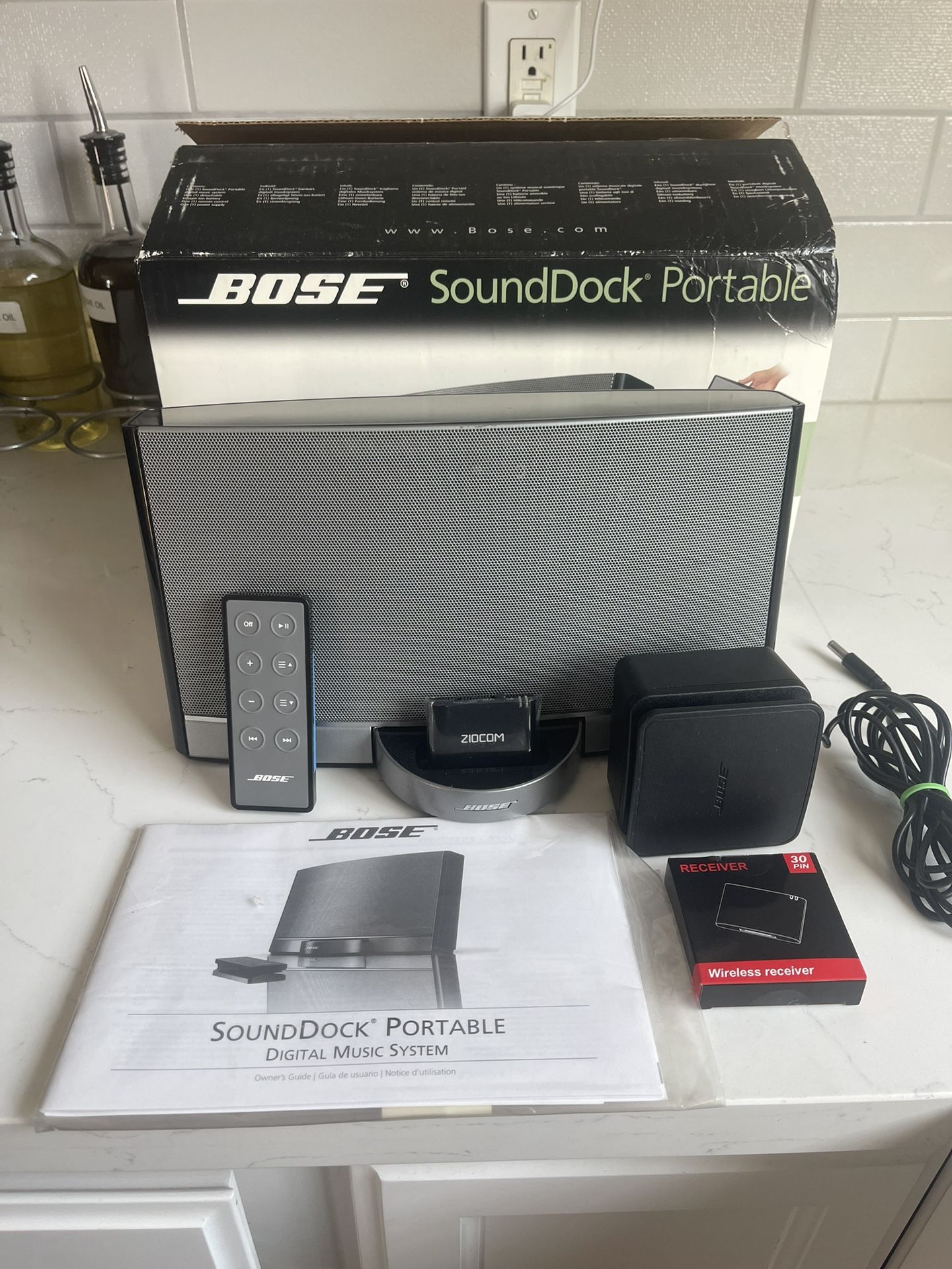 BOSE SOUND DOCK SPEAKER with BLUETOOTH CAPABILITY + REMOTE