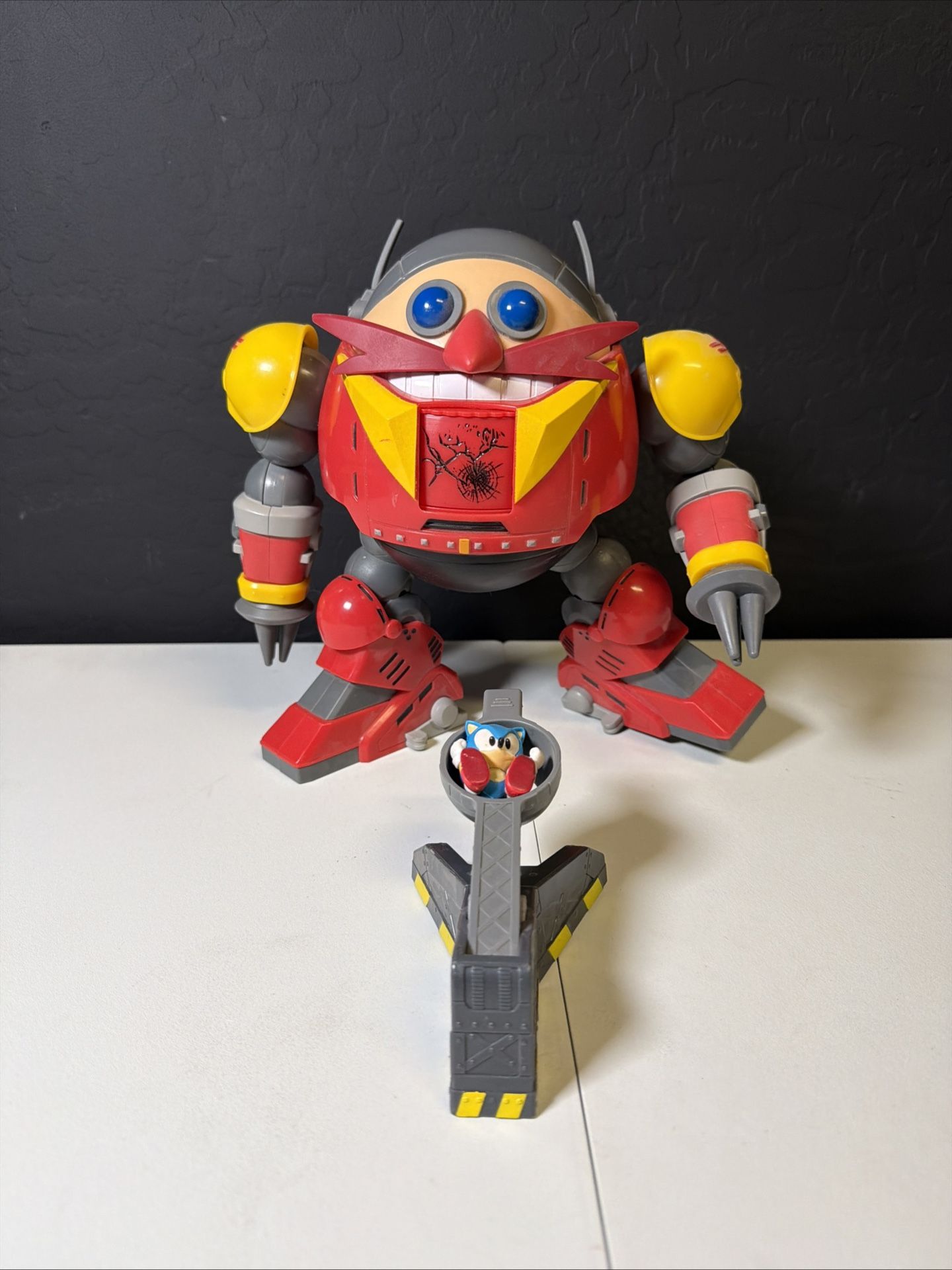 Sonic Figure Toy