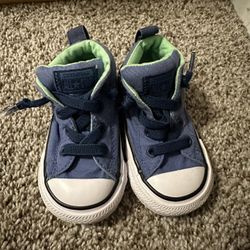 Converse Toddler Size 5