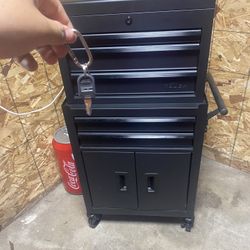 Tool Box On Wheel