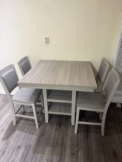5 piece Dining table set