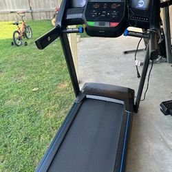 Horizon T101 Treadmill New 