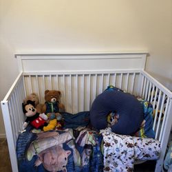 Toddler Bed/crib 