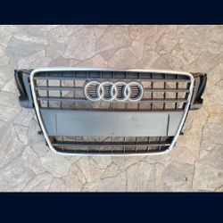 2008 - 2012 AUDI A5 GRILLE GRILL GENUINE USED OEM.  NC1