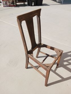 Vintage Wooden Chair-PROJECT