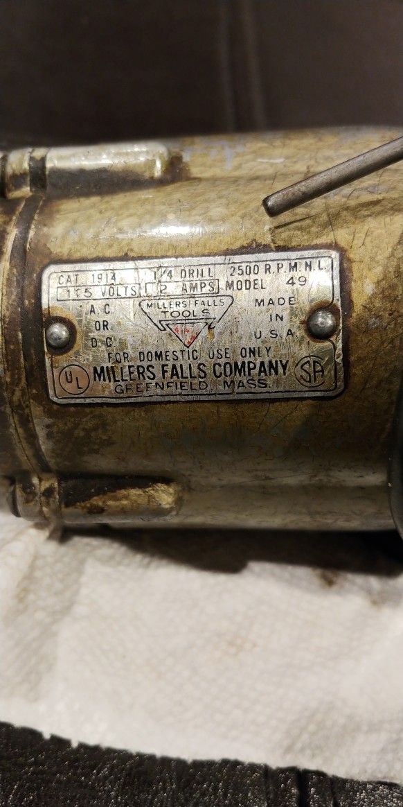 Vintage Miller's Falls 1/4 in drill Model 49