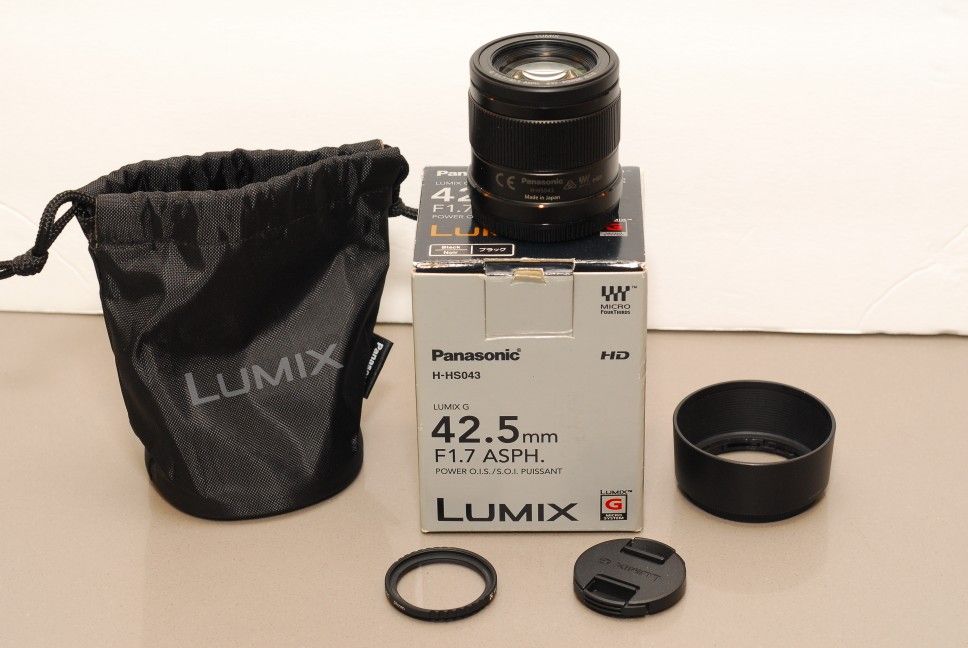 Panasonic 42.5mm f1.7 ASPH lens MFT Micro 4/3
