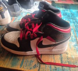 Air Jordan 4.5 y  $10.00