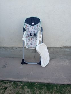 Highchair I'm Asking For $15 It Needs Cleaning