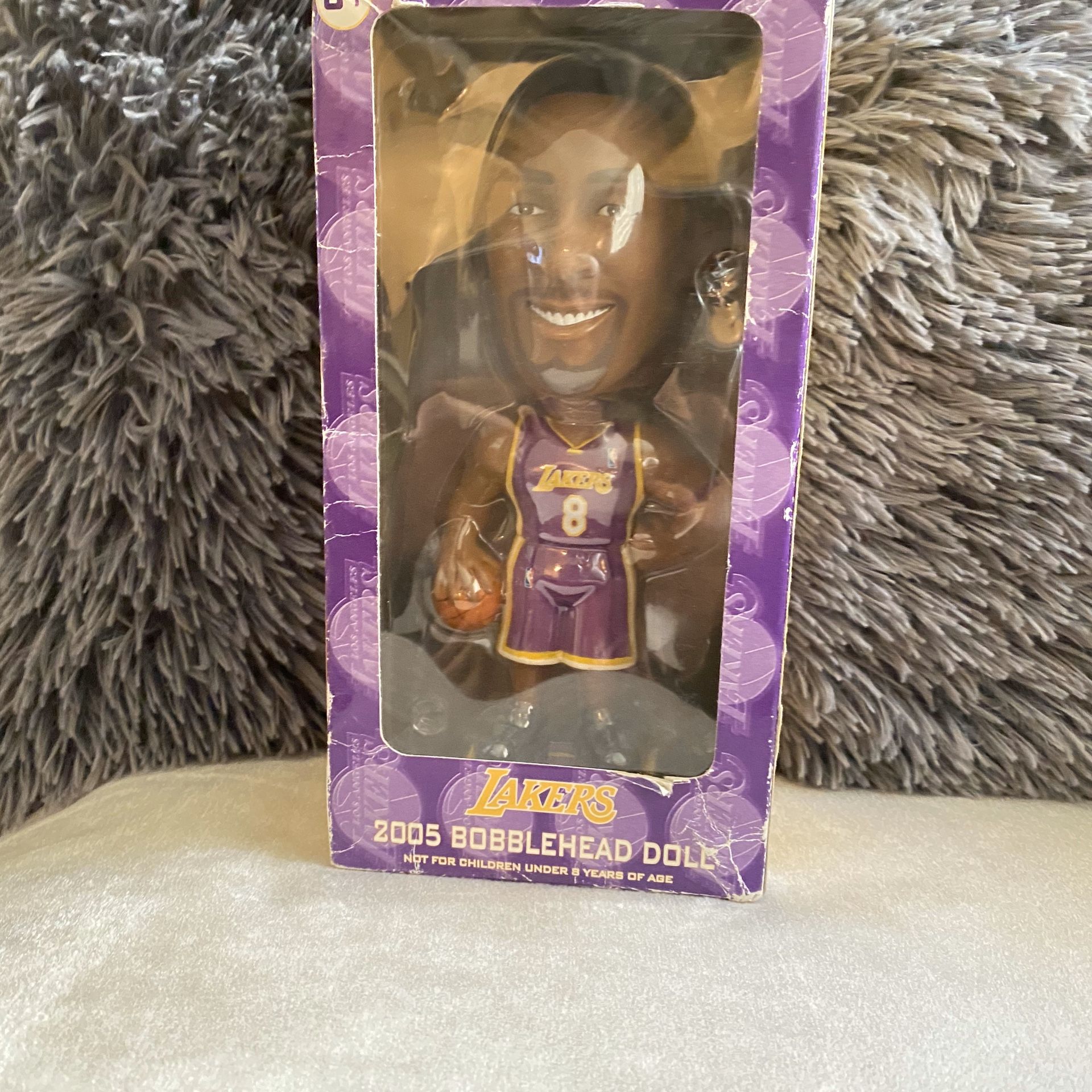 2005 Carls Jr Kobe Bryant LA Lakers Bobblehead Doll New In Box