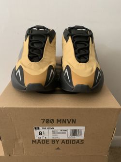 Yeezy 700 Sz 8.5