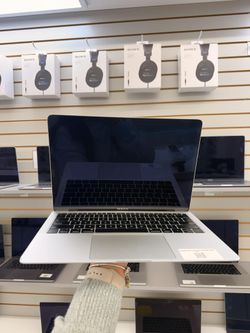 MacBook Air 2018 I5 256gb 