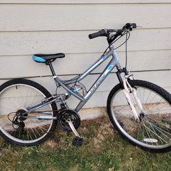 HUFFY  TRAIL RUNNER BIKE 