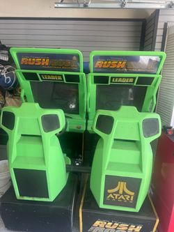 Atari San Francisco Rush: The Rock – Alcatraz Edition – TWO Arcade Racing Machines