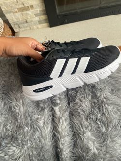Women’s sneakers