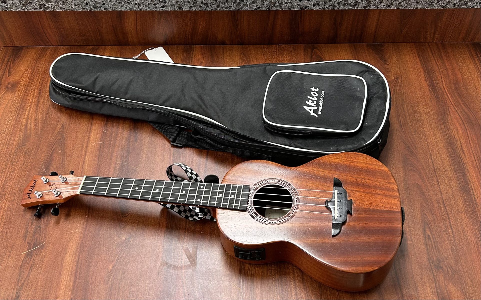 Aklot Electric Acoustic Ukulele Aket26