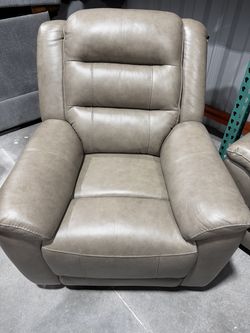 Mason Leather Power Recliner with Power Headrest