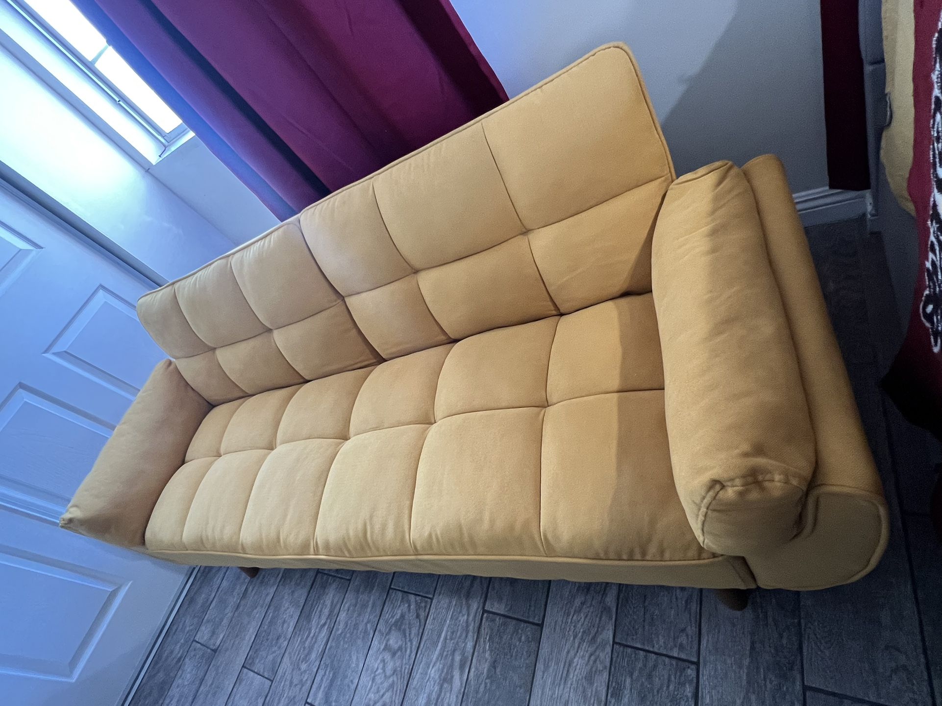 Beautiful And Clean Futon In Excellent Condition