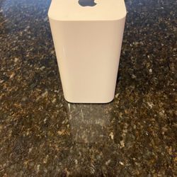 Apple AirPort Extreme Base Station