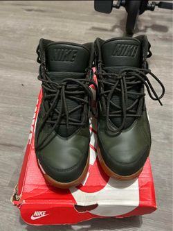 Nike Air Trainer SC Wntr Cargo Khaki Men’s Size 9