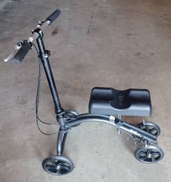 Knee Scooter with Brakes, Fully Adjustable, Folds, Lt Weight 250lb cap